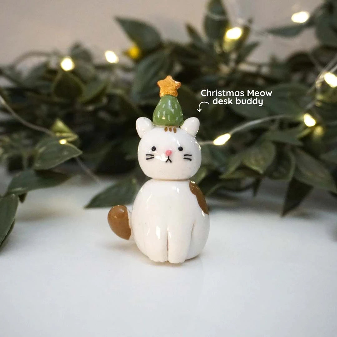 Christmas Meow Desk Buddy